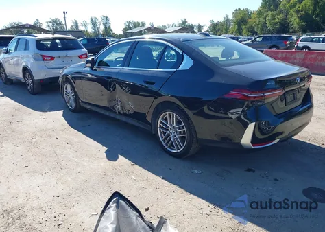 2024 BMW 530 I xDrive z USA, uszkodzony, nr VIN WBA53FJ02RCS60181